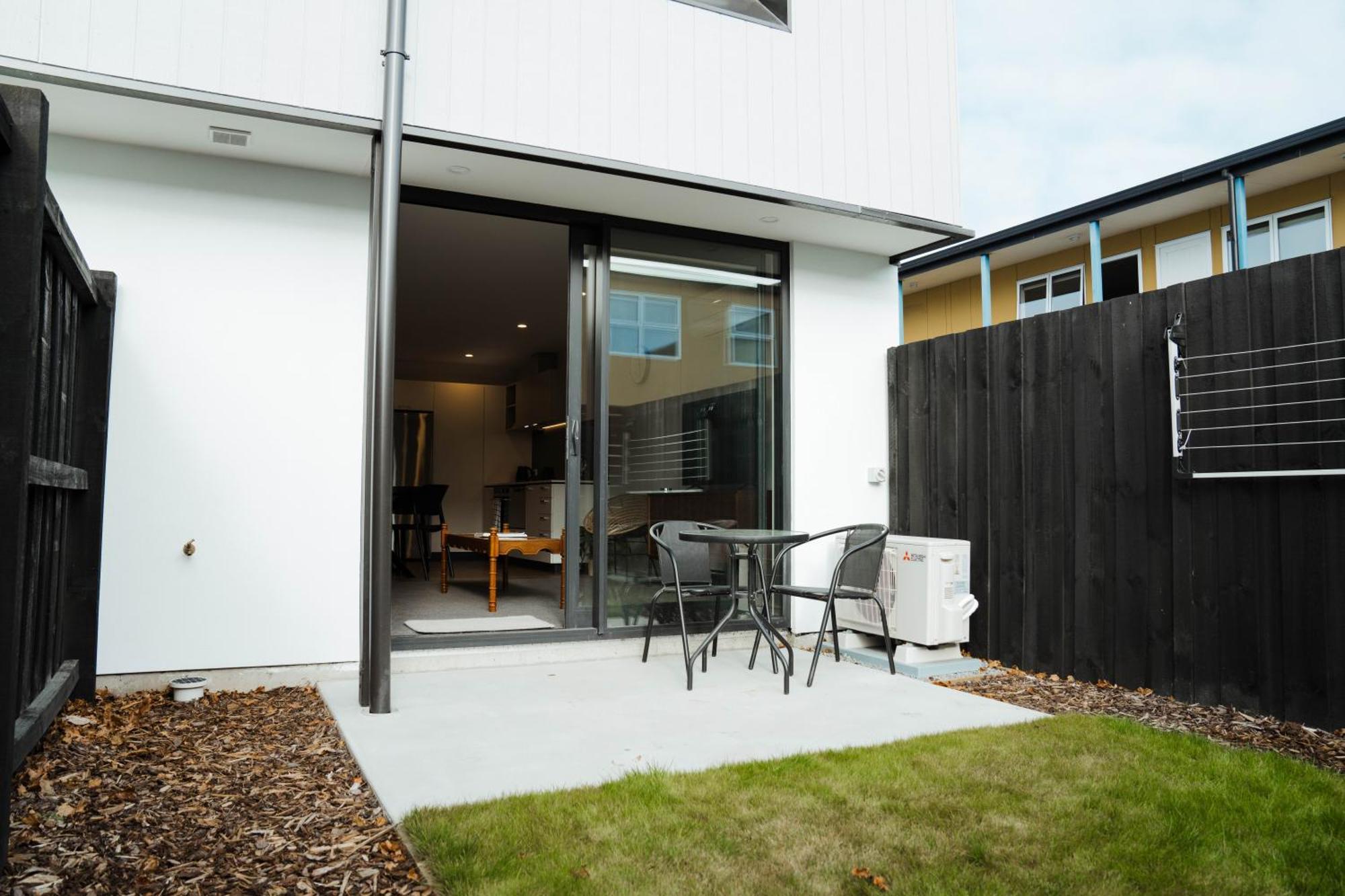 New Townhouse, Heart Of City Centre, 2 Bed 2 Bath, Car Park Christchurch Eksteriør bilde
